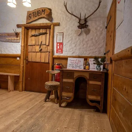 Holiday home Almhaus Dachsteinblick Am Feuerkogel